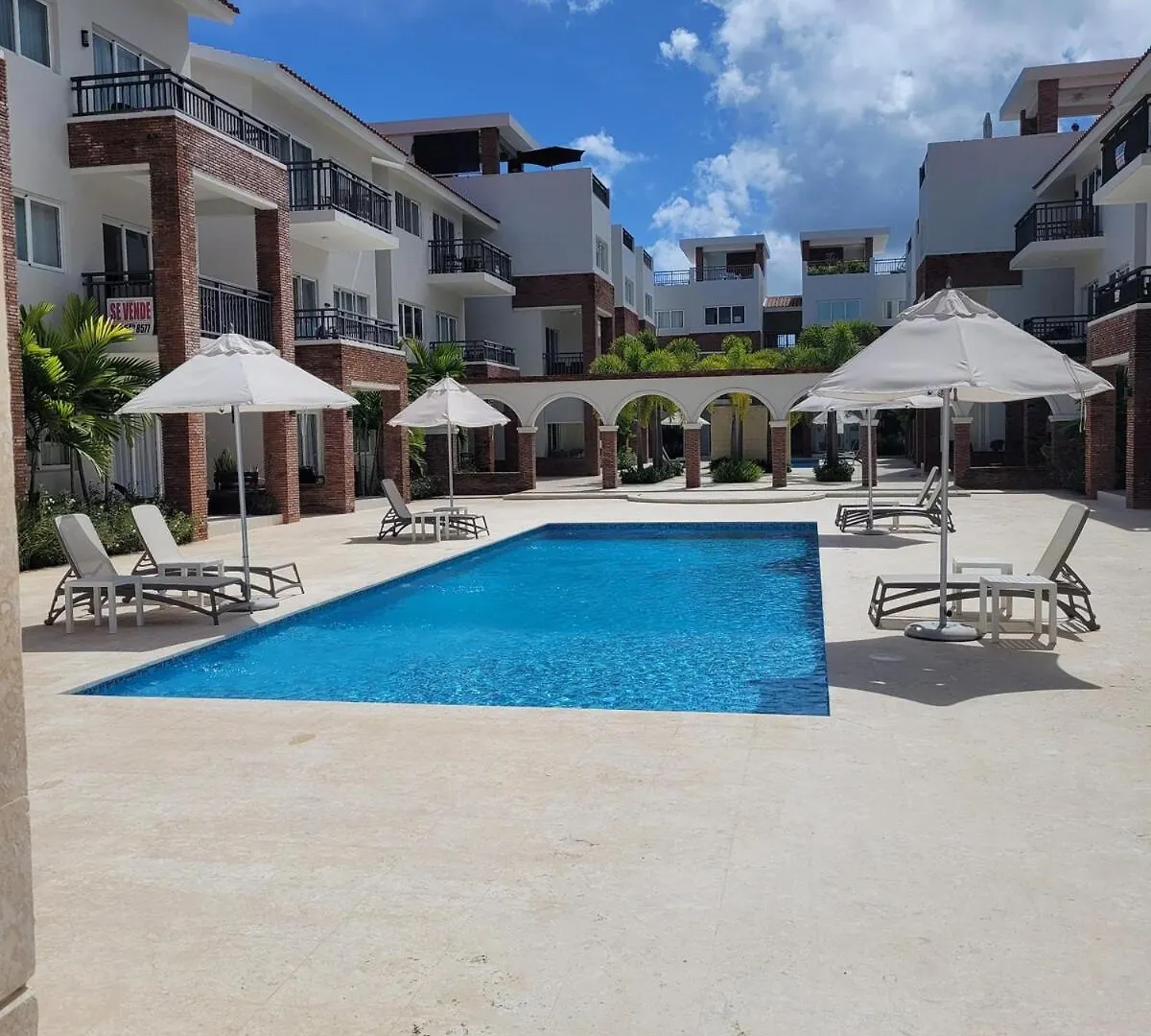 Luxurious Spacious 2-Bedroom Apartment, Steps From Beach Punta Cana 0*,